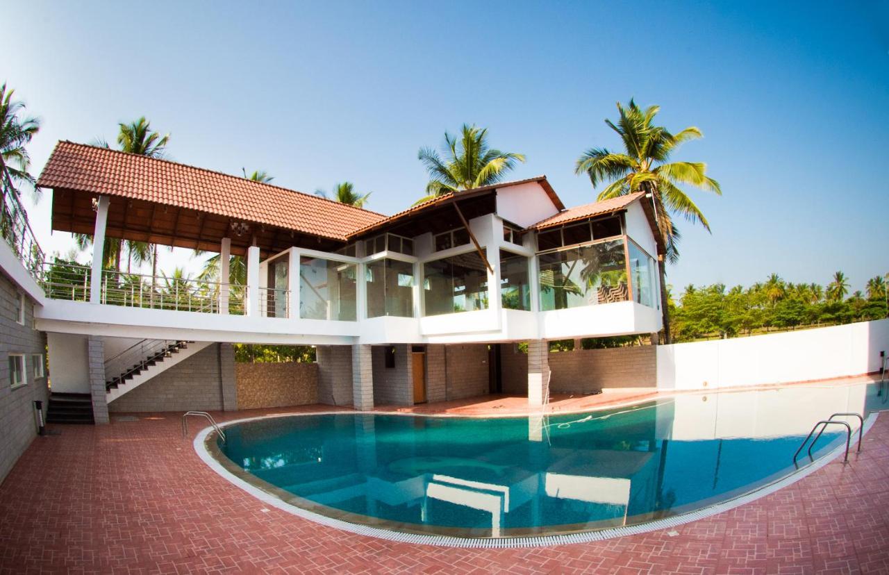 Apoorva Resorts Давангере Екстериор снимка